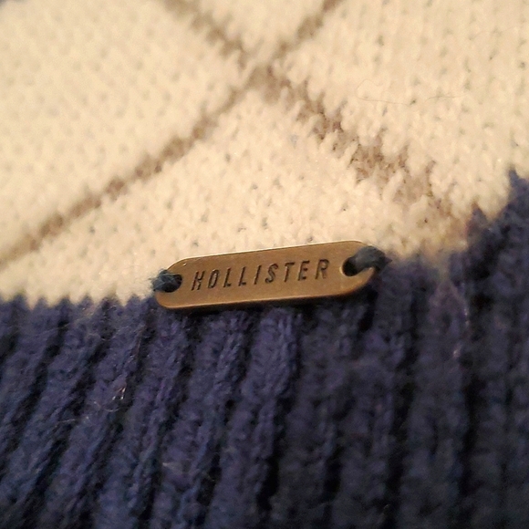 Holister cropped sweater vest - Picture 6 of 6